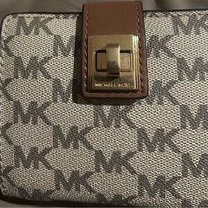 Michael Kors Tan Leather Wallet with Gold Clasp NEW